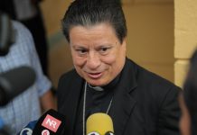 Ministro de Educación «jala la chaqueta» a Iglesia de Costa Rica costa rica