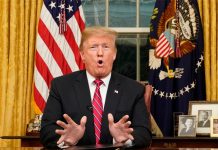 Trump mantiene «sobre la mesa», declaración de emergencia para el muro estados unidos