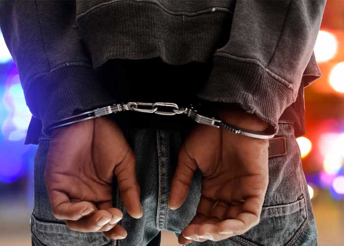 Detenido_VXoxB22 posada