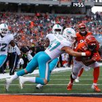 Bengals anotan 27 puntos seguidos para vencer a Dolphins michael