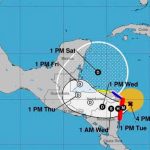 Decretan alerta roja ante la llegada de huracán Eta en El Salvador el salvador