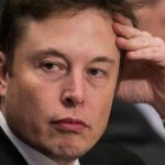 Elon Musk renuncia a Tesla elon musk