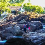 Samuel rescató a sus dos hijos, pero tres de sus familiares quedaron soterrados el salvador