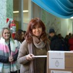 Expresidenta Cristina Fernández vota en las elecciones PASO argentina