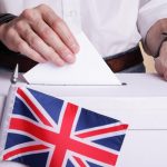 Partido de Boris Johnson ganaría mayoría en legislativas, según sondeo elecciones generales