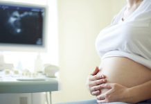 Los tres problemas orales más comunes durante el embarazo mujeres japonesas