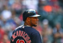 Edwin Encarnación pasa a lista de lesionados de los Indios