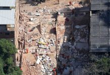 Una treintena de personas han muerto tras el derrumbe de un puente en Génova muertos