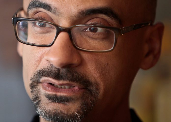 Escritor_L3U137U la maravillosa vida breve de oscar wao