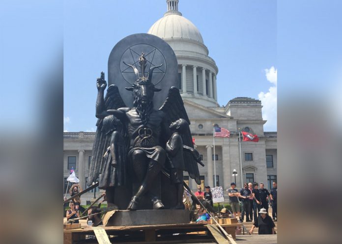 Estatua_jGGRZHs baphomet