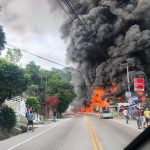 Cisterna llena de gasolina explota al estrellarse contra viviendas en Honduras explosion de cisterna