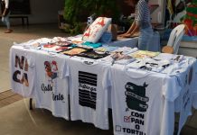 Artesanos realizan feria en centro comercial Las Brisas feria