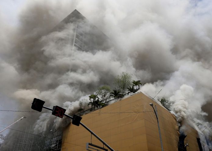 incendio en hotel de manila