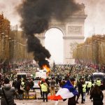 Francia: Muere 6to chaleco amarillo atropellado por un camión manifestante