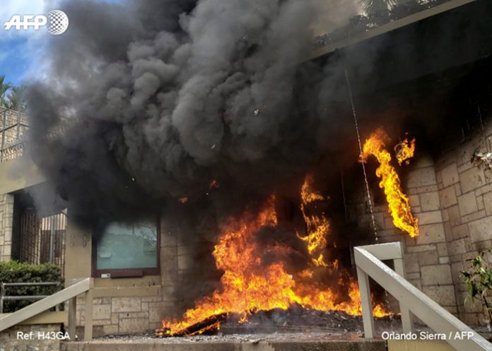 Fuego_m2He18w honduras