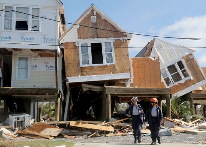 HM_xHndu2I donald trump