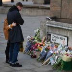 Rinden homenaje a víctimas del atentado del Puente de Londres francia
