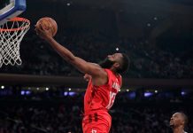 Harden anota 61, máximo de por vida, en triunfo sobre Knicks james