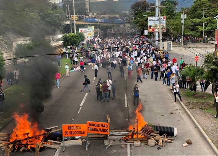 Honduras_NdEURRw protestas
