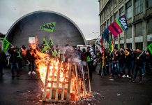 Transportistas inician huelga por mejoras salariales en Francia huelga