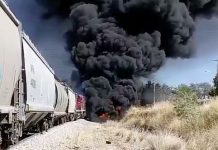 Pipa choca con tren en Aguascalientes y deja dos muertos (VIDEO) accidente de trafico