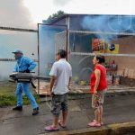 Eliminan criaderos de zancudos en el barrio Hialeah de Managua minsa