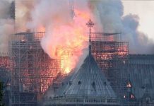 Publican impactante fotografía aérea de Notre Dame en llamas francia
