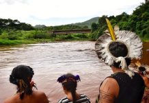 Derrame minero contamina suministro de agua potable de una comunidad indígena en Brasil rio paraopeba