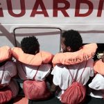 Rescatan a 279 personas de seis barcas en costas de España espana