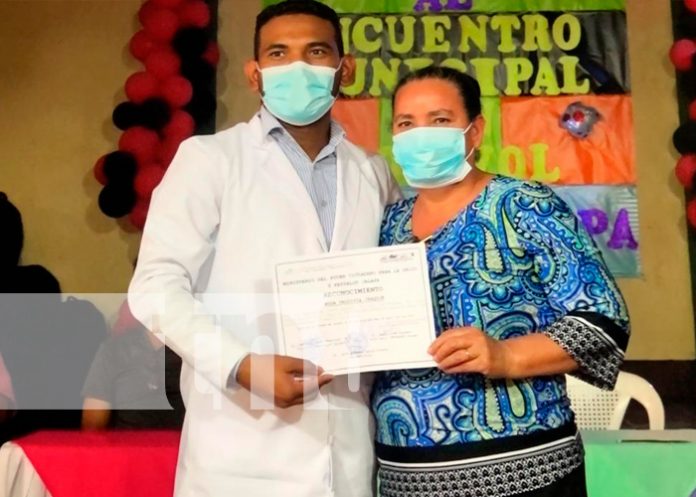 nicaragua, jalapa, minsa, regalos, personal de salud,