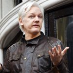 Julian Assange deja de dirigir Wikileaks julian assange