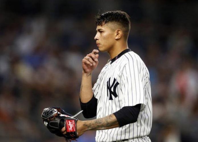 jonathan loaisiga, mlb, yankees, pitcher, usa,