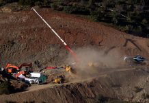 Julen, el niño español que cayó a un pozo, estaba cubierto de tierra a 71 metros julen