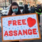 Deniegan libertad condicional a Julian Assange por riesgo de fuga justicia