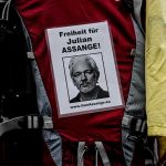 «¡Gran noticia para el mundo!»: Rafael Correa felicita a Julian Assange rafael correa