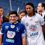 Emotivo mensaje de despedida de Ronaldinho a Diego Maradona brasil