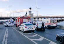 Hombre abre fuego y amenaza con hacer explotar un puente en Ucrania hombre armado