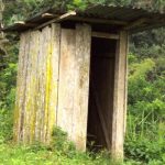 Niño de 3 años se ahoga en un charco de heces al caer a una letrina nino