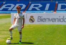 Álvaro Odriozola fue presentado como nuevo jugador del Madrid