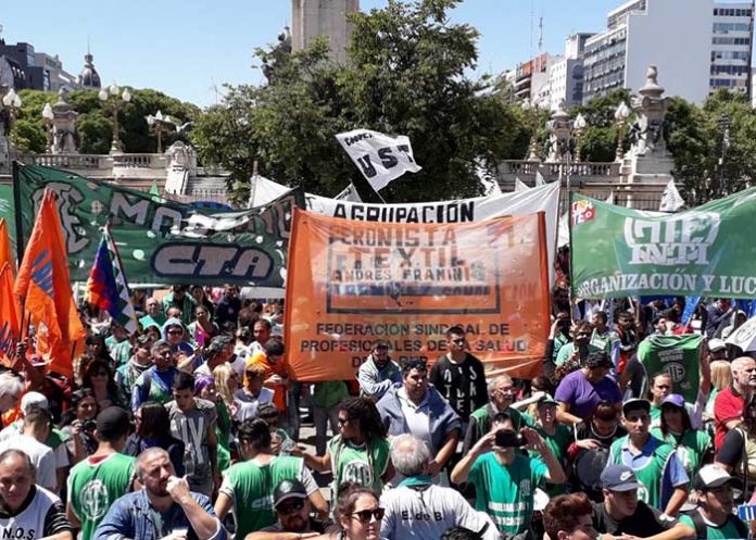 Marcha trabajadores de la salud