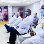 Venezuela reconoce a médicos cubanos por su ayuda durante pandemia del coronavirus estados unidos