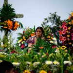 México celebra el tradicional Día de Muertos con cementerios cerrados mexico