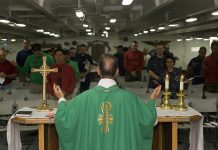 Más de 300 sacerdotes son acusados de abusar de niños en Pensilvania ninos