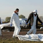 Sube a 100 cifra de muertos por explosión de toma de gasolina en México mexico