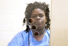 Mujer atribuye a un ritual el asesinato a puñaladas de sus dos hijos