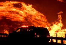 Fuertes vientos dan vida a dos nuevos incendios en Los Ángeles estados unidos