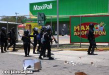 Comerciantes de Carazo resguardan su mercadería ante saqueos saqueos en nicaragua