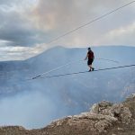 5 cosas que debes saber sobre el cruce de Nik Wallenda por el Volcán Masaya caminata