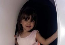 Muere una niña tras explotar el castillo en el que jugaba gorleston