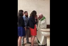 Sacerdote golpea con fuerza a un bebé que no para de llorar (Video) europa